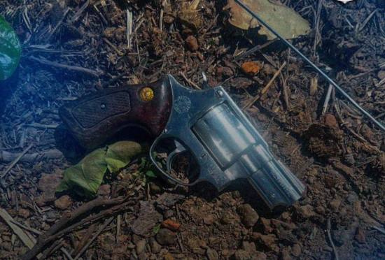 Força Tática apreende arma de fogo com foragido da Justiça em General Carneiro