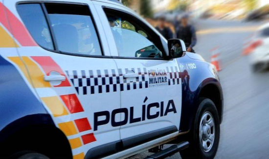 Polícia Militar localiza e prende homem e mulher suspeitos de homicídio em Água Boa