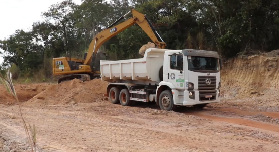 Secretaria de Agricultura de Aragarças recupera 80 km de estradas e amplia capacitação de produtores em 2025