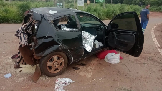 Tragédia na GO-164: mulher e bebê morrem após carro ser atingido por caminhonete