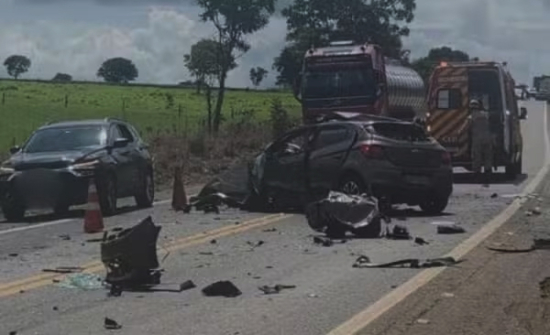 Grave acidente na GO-020 deixa duas pessoas mortas