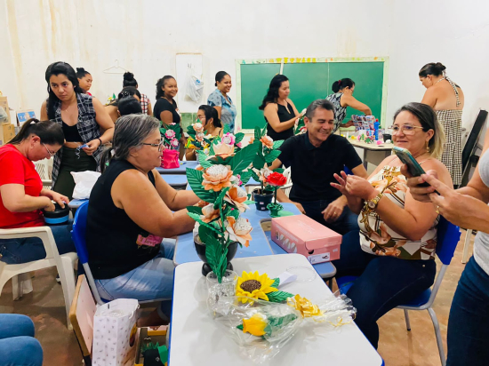 Aragarças oferece curso gratuito presencial de mimos infantis, bichinhos e flores artificiais