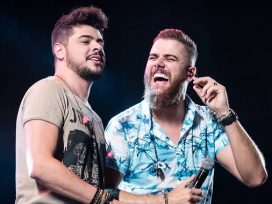 Show da dupla Zé Neto e Cristiano é cancelado e ônibus com a banda sai de João Monlevade escoltado