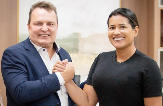 Prefeita Francieli deixa PSB e se filia ao Podemos ao lado de Max Russi