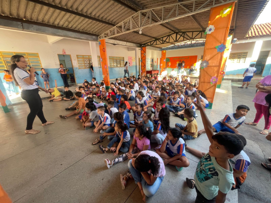 Palestra conscientiza alunos da Escola Dom Bosco sobre prevenção à dengue em Aragarças