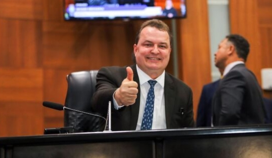 Deputado Max Russi participa hoje da entrega de títulos definitivos no Jardim Piracema