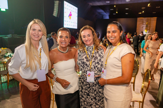 Raqueline Galvão representa Aragarças no 4º Encontro de Primeiras-Damas de Goiás em Goiânia