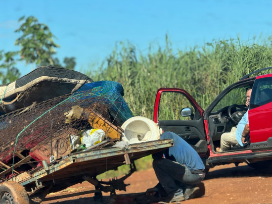 Prefeitura de Barra do Garças reforça importância do descarte correto de lixo após flagrante em área pública