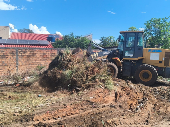 Prefeito Ricardo Galvão anuncia medidas para limpeza de lotes e terrenos baldios em Aragarças