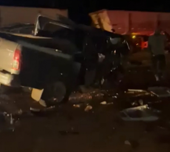 Acidente entre duas caminhonetes deixa cinco pessoas mortas e três feridas na BR-163 em MT