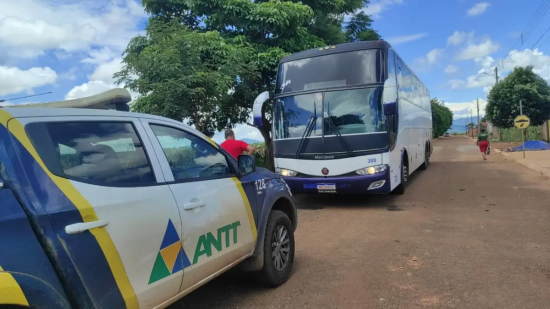 Operação apreende 42 veículos e atinge transporte clandestino de passageiros