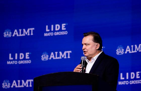 “Não há desenvolvimento duradouro onde as regras do jogo não são claras”, afirma Max