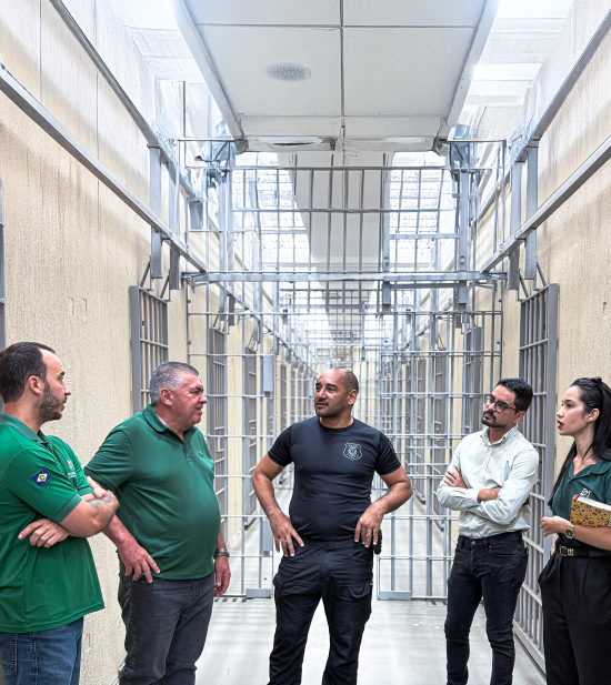 Dr. Adilson anuncia retirada do centro de detenção da área central de Barra do Garças