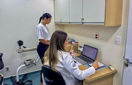 Prefeitura reforça importância do comparecimento aos atendimentos da Carreta Saúde da Mulher