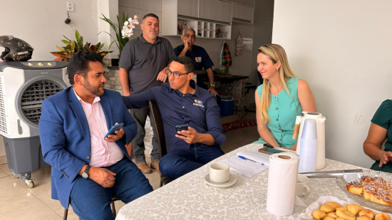 Prefeito Ricardo Galvão recepciona deputado estadual Júlio Pina em Aragarças