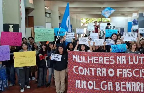 Estudantes ocupam reitoria da UFMT e cobram expulsão de alunos investigados por lista misógina