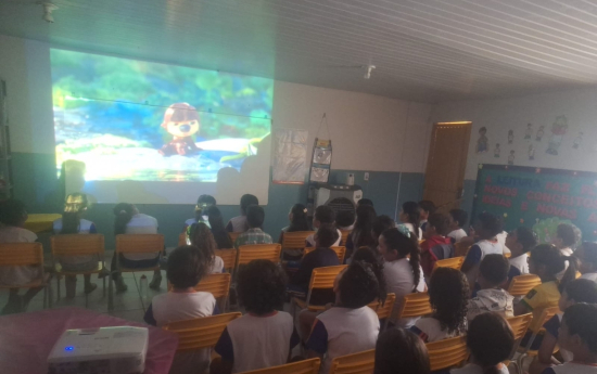Cinema Ambiental mobiliza estudantes durante a Semana do Meio Ambiente em Aragarças