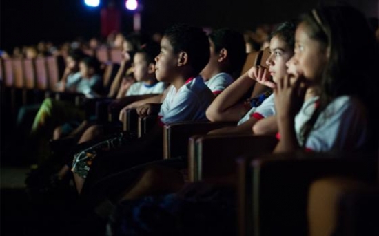 No mês das crianças, Prefeitura leva estudantes da rede municipal ao cinema e ao Parque das Águas Quentes