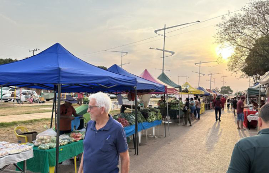 Feira do Jardim Nova Barra celebra 1 ano e simboliza transformação da Avenida Amazonas