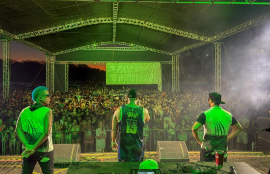 Neste fim de semana, Praia do Bosque recebe shows regionais para encerrar a Temporada de Praia 2026