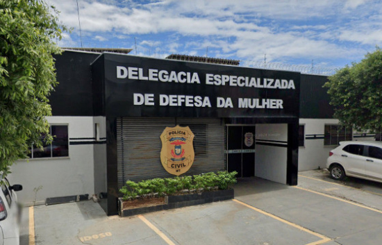 Homem preso por violência doméstica morre por suicídio em cela da Delegacia da Mulher