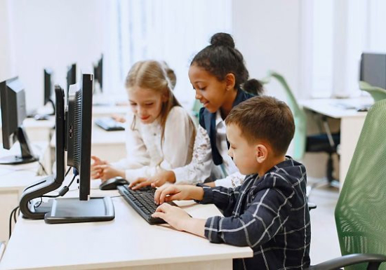 Senac leva programação e pensamento computacional para crianças em Água Boa