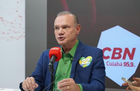 Wellington questiona relação entre doação de campanha de Pivetta e contratos com o Estado