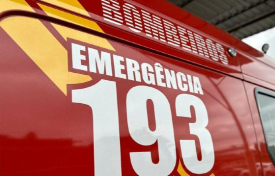 Criança de cinco anos fica ferida em colisão entre moto e carro na BR-070
