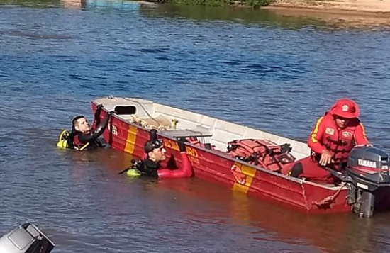 Homem suspeito de furto entra no rio Araguaia para escapar da PM e desaparece