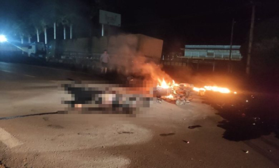 Motociclista de 30 anos morre após bater contra caminhão na BR-158