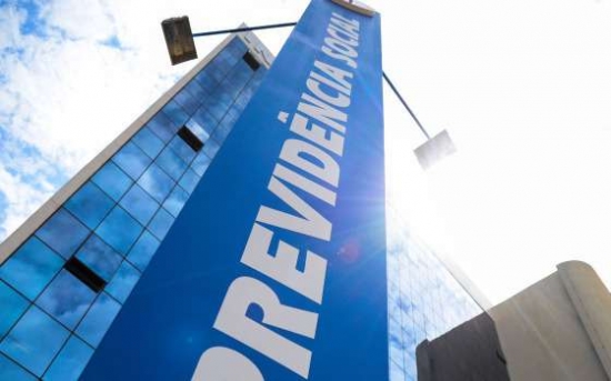 INSS paga nova rodada da primeira parcela do 13º; confira quem recebe