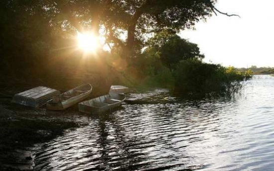 Corpo é encontrado boiando em rio durante pesca em Araguaiana