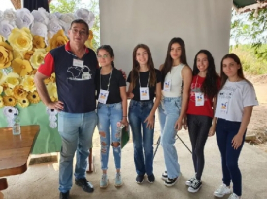 Alunas de escola estadual representam MT em campeonato nacional de foguetes no RJ