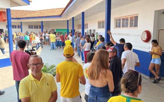 TRE admite falhas e garante redução das filas no segundo turno