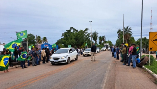 Polícia Rodoviária Federal começa a liberar rodovias em MT