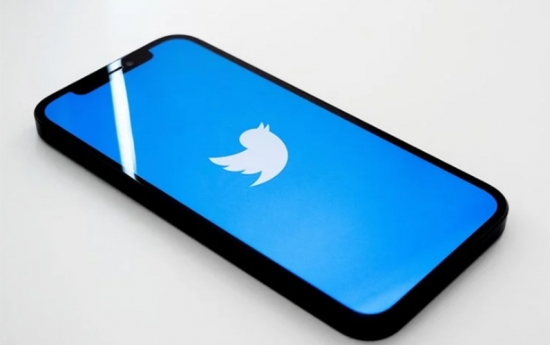 Twitter vai cobrar US$ 8 por mês para verificar contas, diz Musk