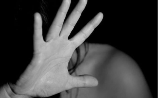 Jovem dorme e quase é estuprada pelo tio em Barra do Garças; marido flagra o crime