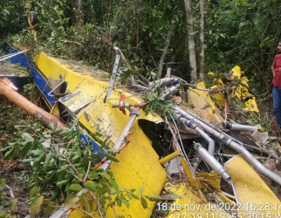 Piloto morre em queda de avião agrícola em MT