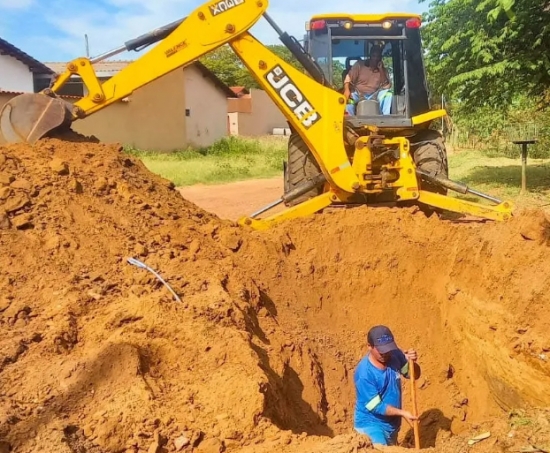 secretaria de Obras e Infraestrutura começa obra para resolver problema crônico em Aragarças.