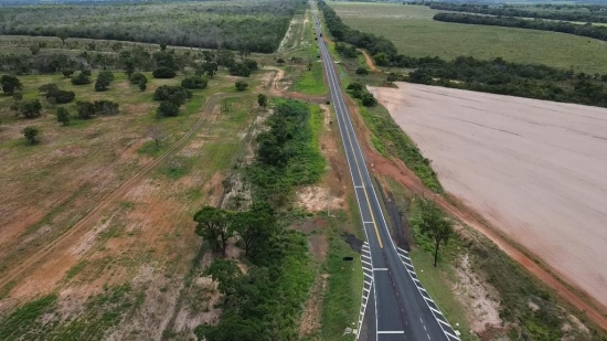 Sinfra vistoria obras de recuperação do asfalto em trecho da MT-100
