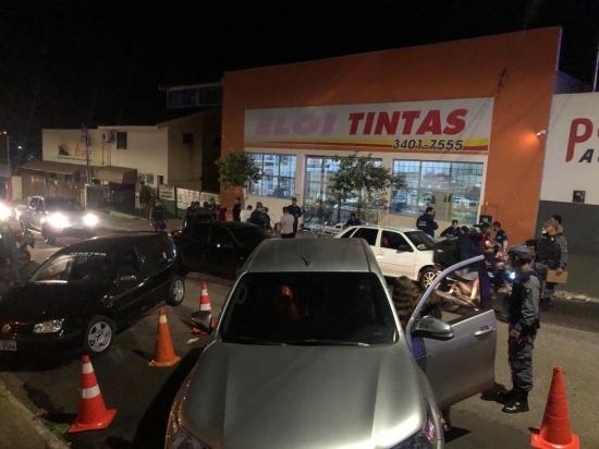 Blitz da lei seca prende dois motoristas bêbados em Barra do Garças