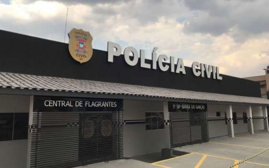 Homem é preso por perseguir ex-mulher e descumprir medida protetiva em Barra do Garças