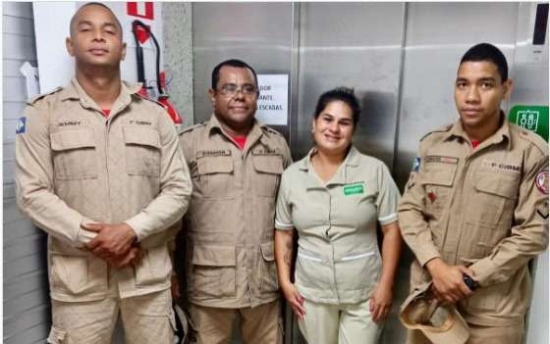 Mulher fica presa por 2h em elevador e é resgatada por bombeiros em Barra do Garças