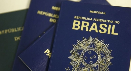 Passaporte brasileiro é usado para viagens com destino a diversos países MARCELO CAMARGO/AGÊNCIA BRASIL - 14/02/2022