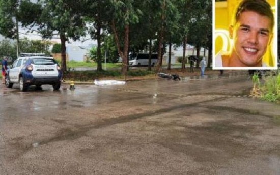 Acidente entre moto e Hilux mata advogado em MT; veja vídeo