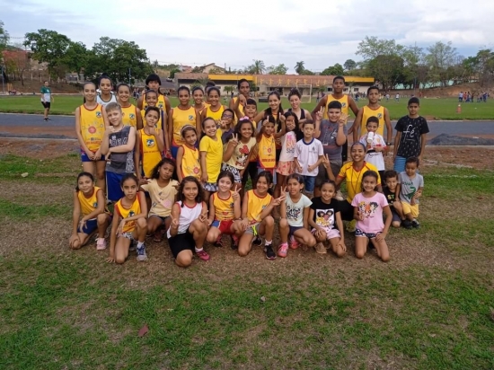 Prefeitura de Barra do Garças retoma atividades esportivas de tênis e atletismo