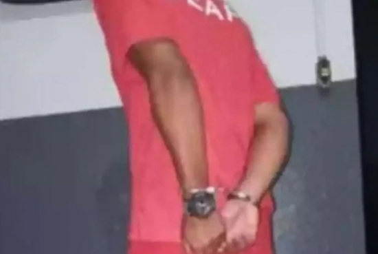 Folião é preso com fantasia de penitenciário