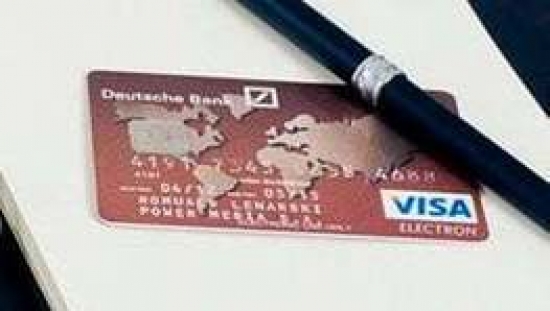 Cartão de débito reage ao crescimento do Pix e vai pagar comércio de forma instantânea