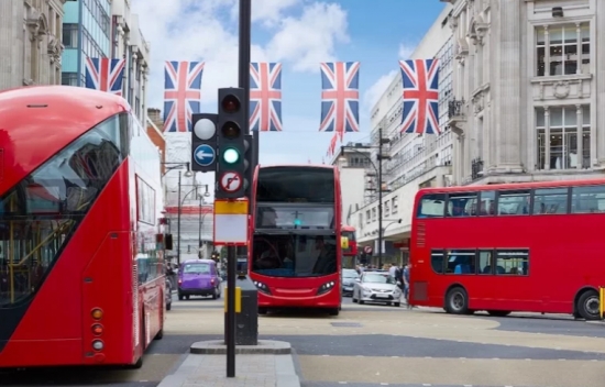 Três alunos de escolas públicas de Barra do Garças vão à Inglaterra para intercâmbio