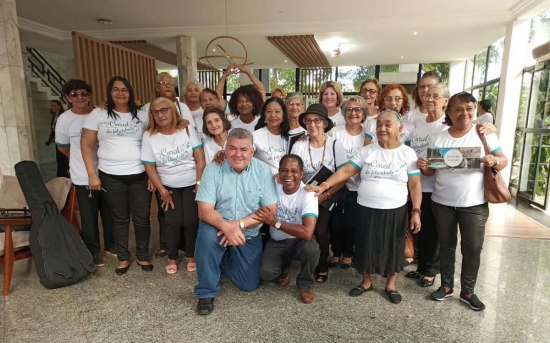 Coral Feliz Idade retoma atividades em Barra do Garças